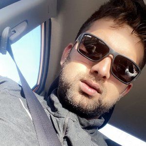 Meet your Posher, Amit